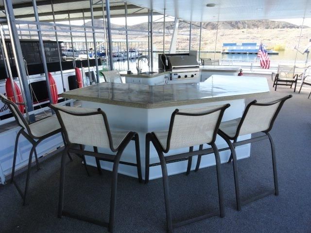 houseboat-8 Houseboat: 2000 Skipperliner Custom 65' X 18', Twin Mercruiser 5.7 EFI's, with Bravo Two outdrives