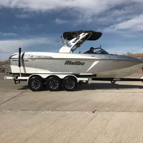 powerboat-3 2017 Malibu Wakesetter 25 LSV carrier