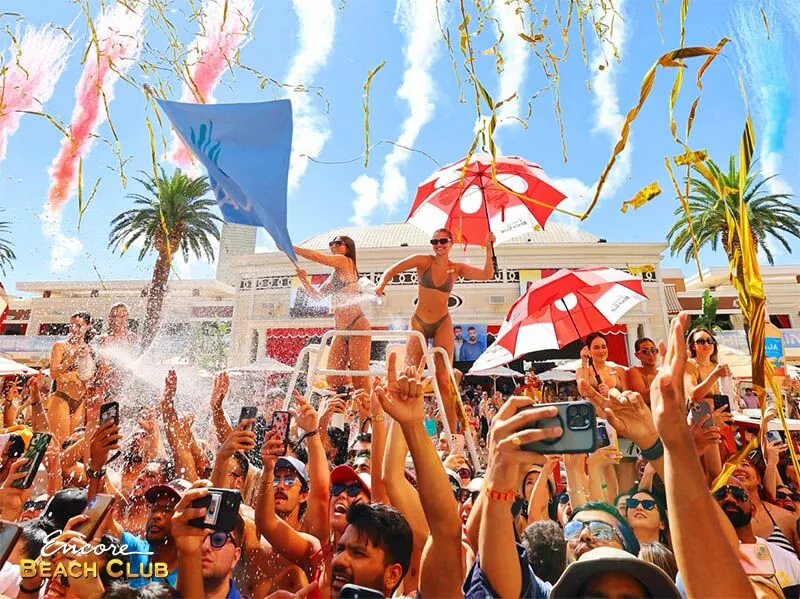 Encore Beach Club Tables & Bottle Service (2026 Guide)