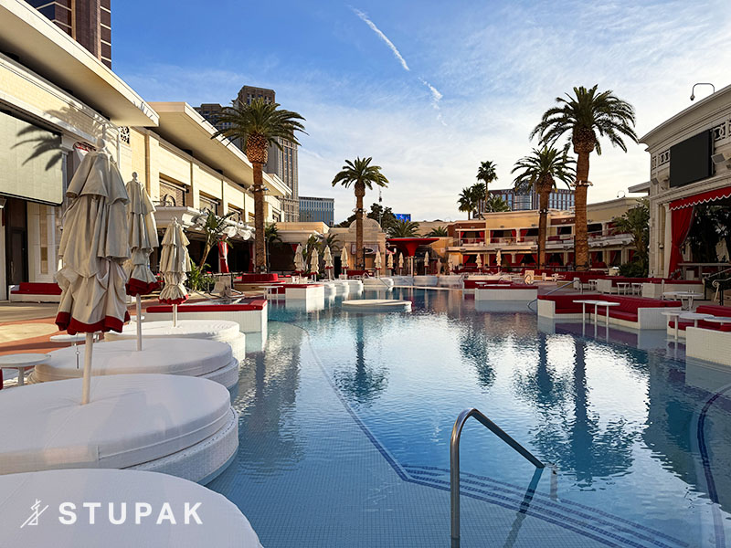 A picture of the center pool